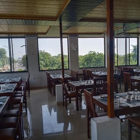 Hotel Paradise Inn Udaipur Bagian luar foto