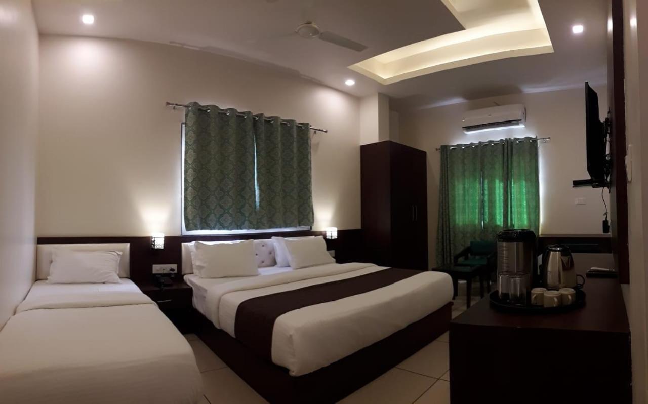 Hotel Paradise Inn Udaipur Bagian luar foto