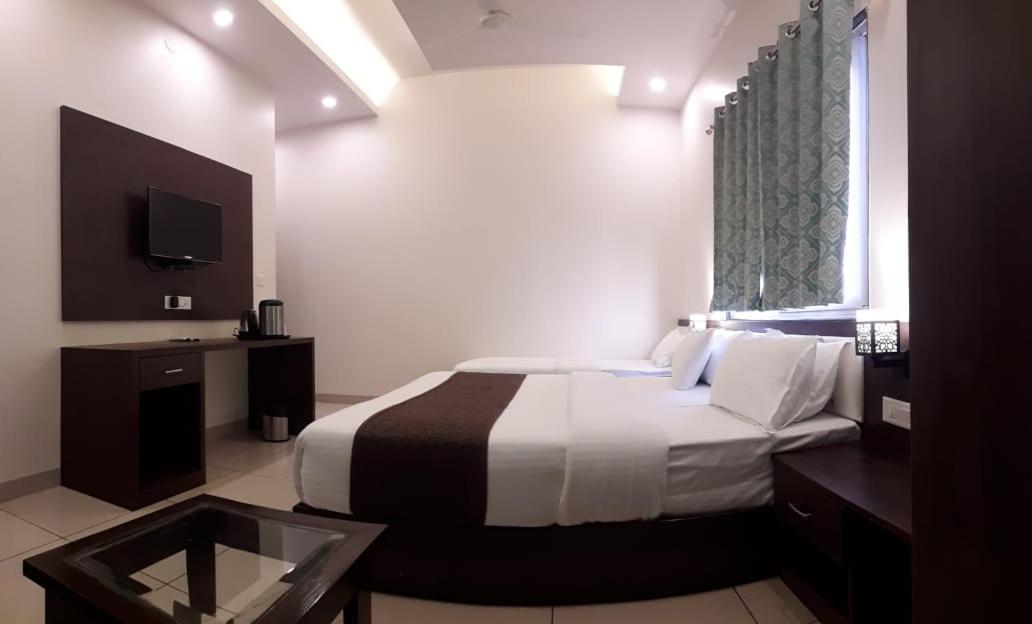 Hotel Paradise Inn Udaipur Bagian luar foto